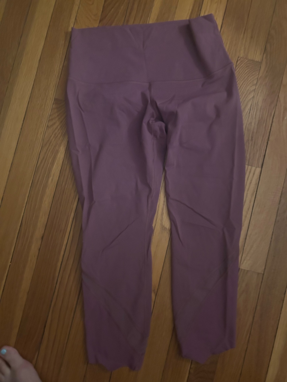 Lululemon Cropped Mauve/Purple Leggings